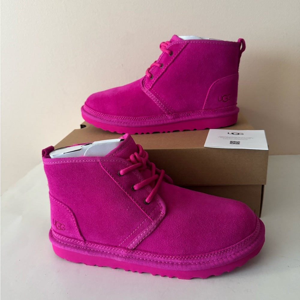 UGG Neumel Chukka Suede Leather Pink Boot. Size: 7, 8